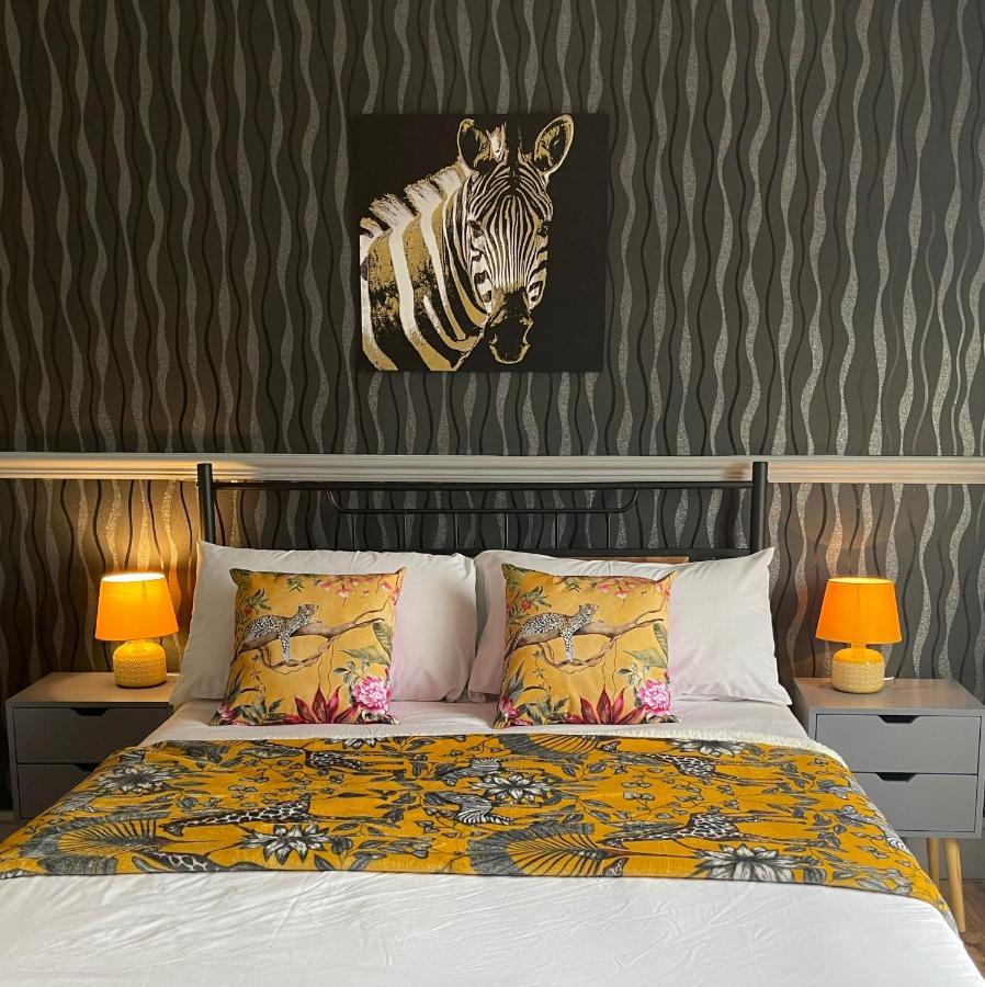 Lilyrose Hotel Γουίτμπι Εξωτερικό φωτογραφία