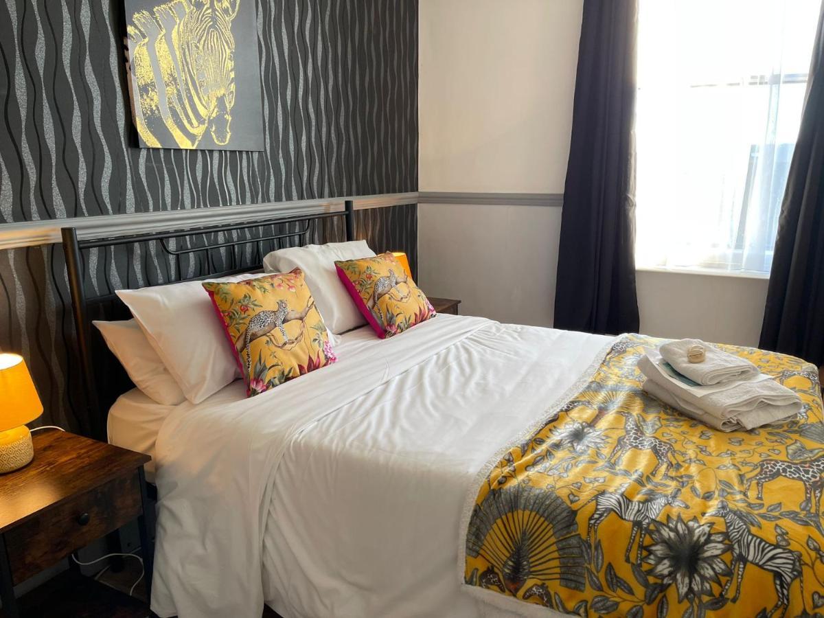 Lilyrose Hotel Γουίτμπι Εξωτερικό φωτογραφία