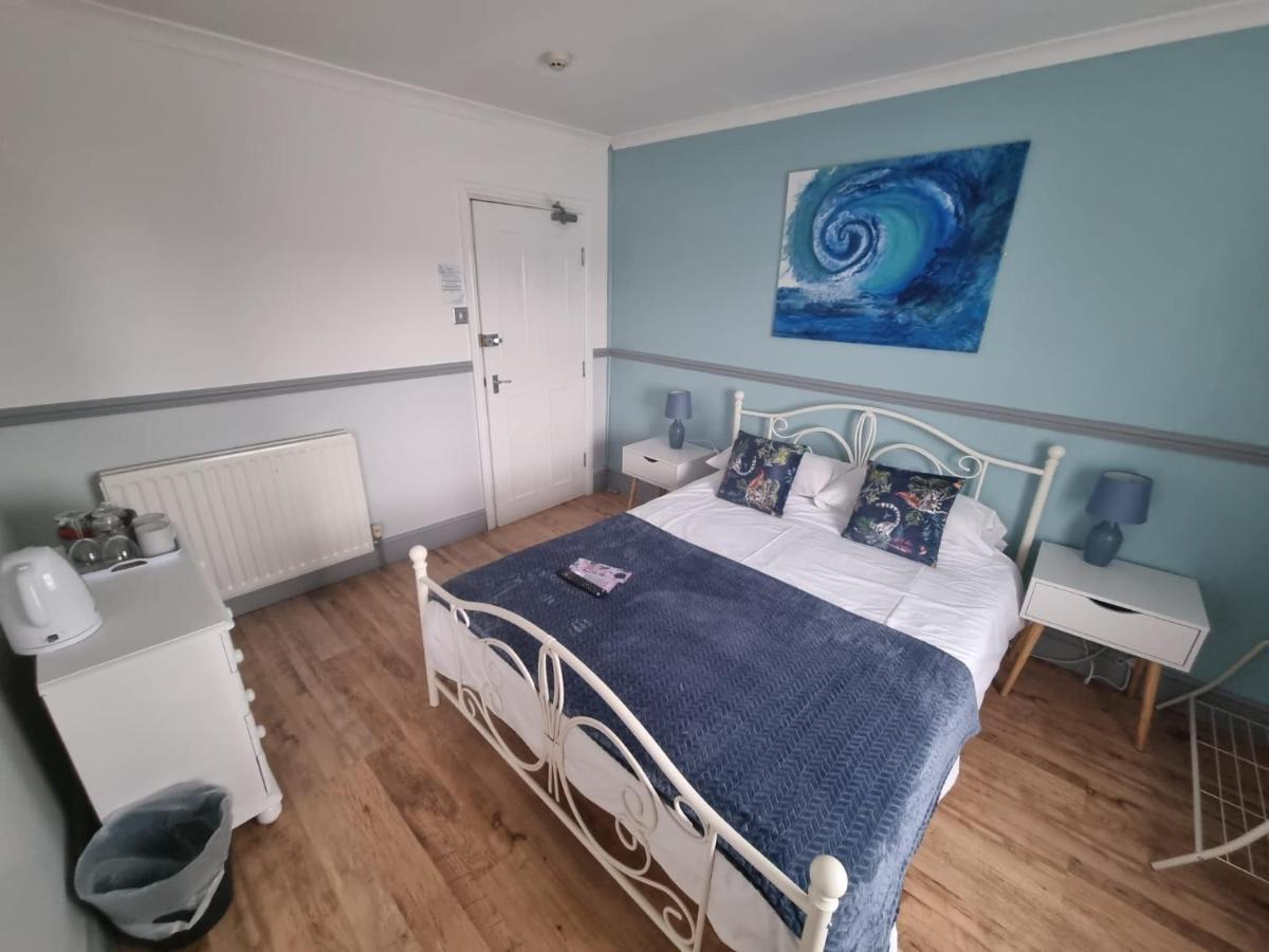 Lilyrose Hotel Γουίτμπι Εξωτερικό φωτογραφία