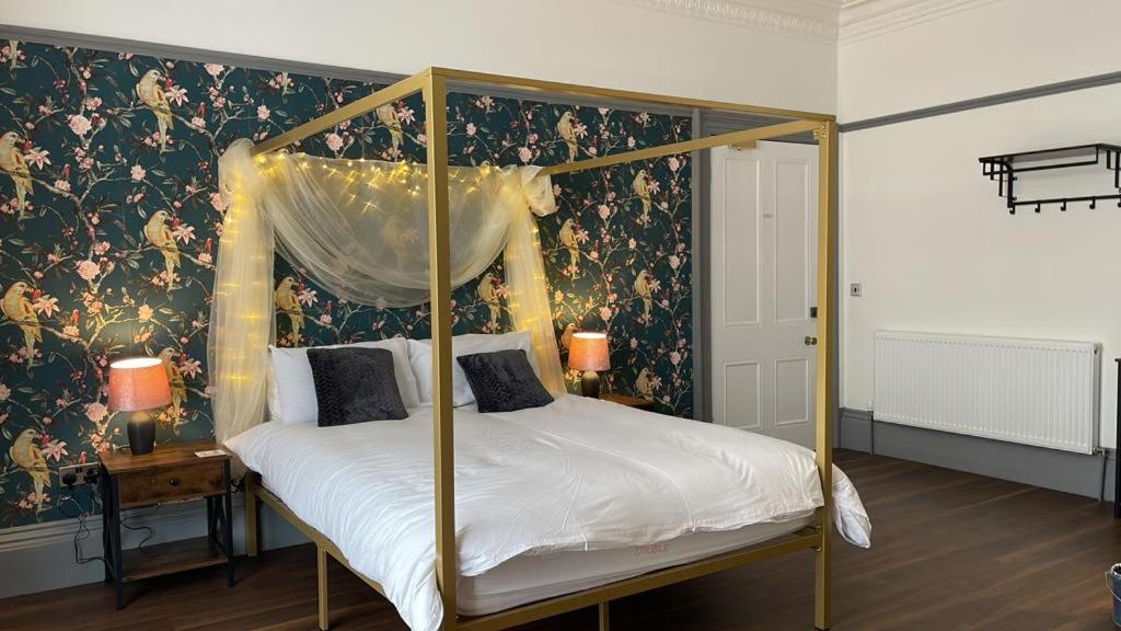Lilyrose Hotel Γουίτμπι Εξωτερικό φωτογραφία